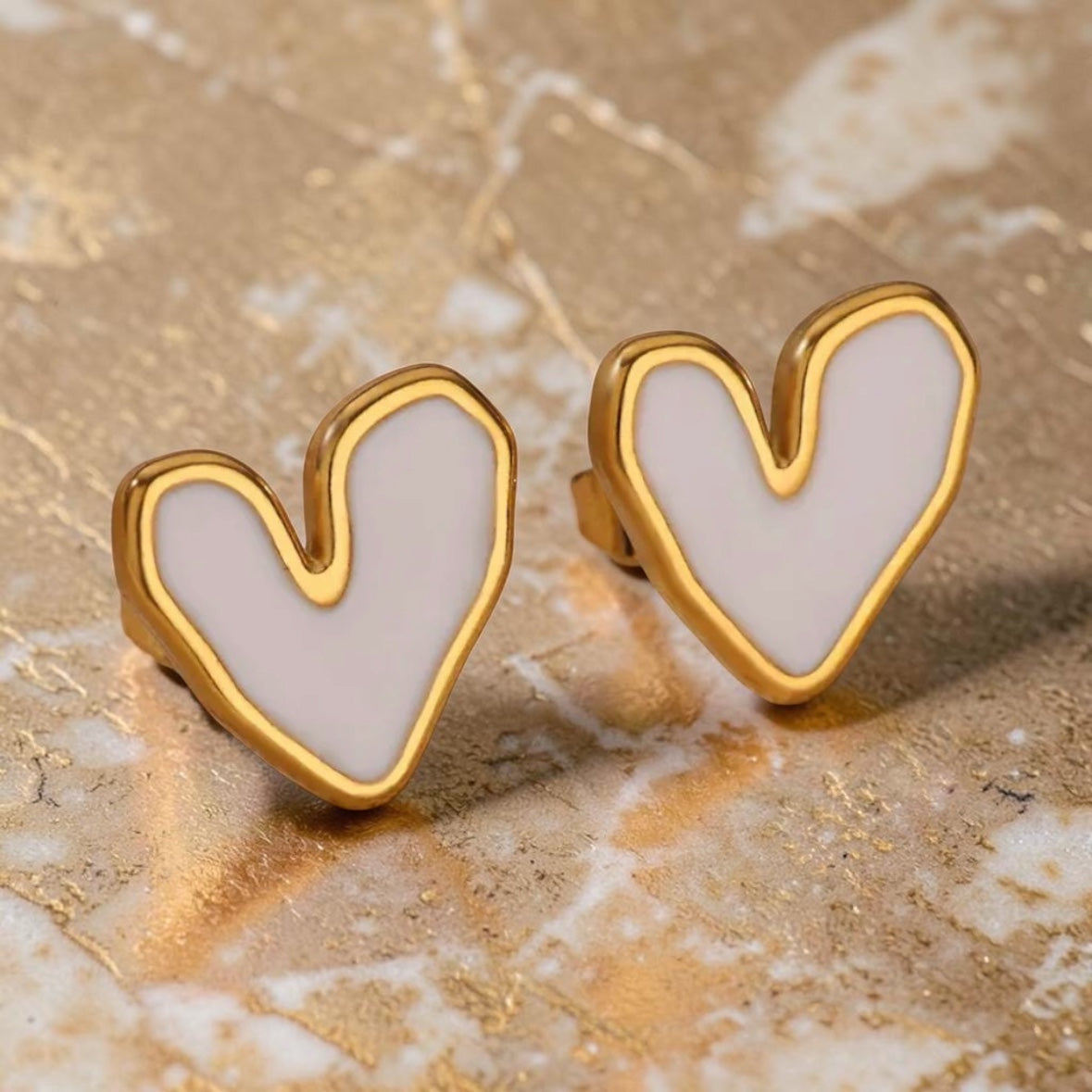 Solé Sweetheart Studs